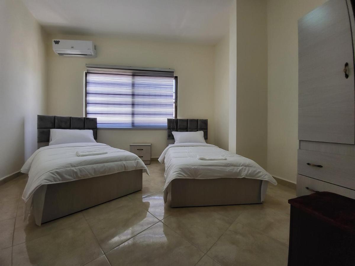 Ibn Kathir Apartment Madaba Bagian luar foto