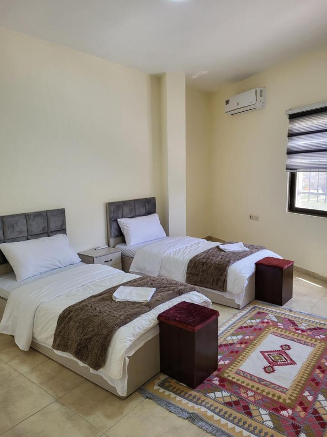 Ibn Kathir Apartment Madaba Bagian luar foto
